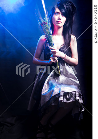 ハロウィーン仮装ゴシック人形風仮装 ハロウィーン仮装ゴシック人形風仮装 67670110