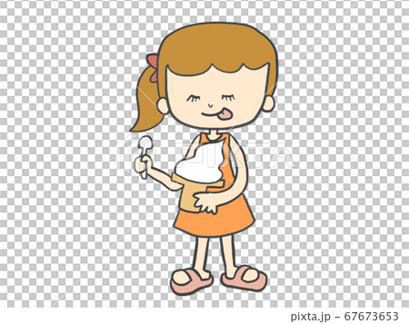 女孩吃軟冰淇淋 女孩吃軟冰淇淋 67673653