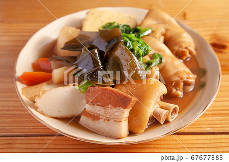 豚足煮込み 67677383
