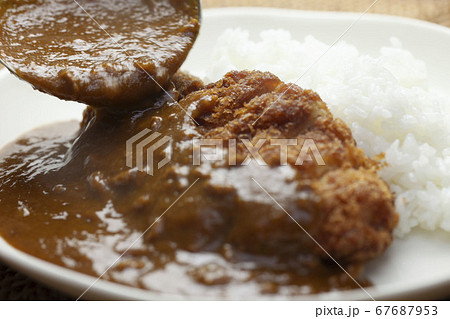 カツカレー 67687953
