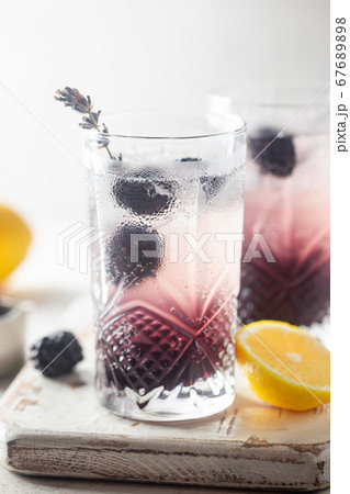 Blackberry Lemonade with ice 67689898