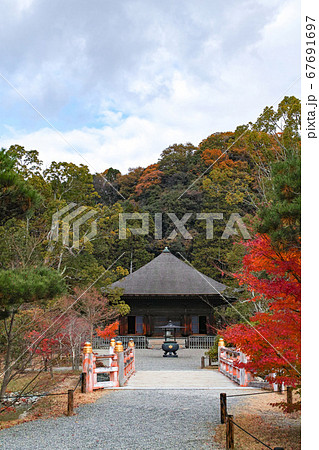 福島県/ 国宝 白水阿弥陀堂の紅葉 福島県/ 国宝 白水阿弥陀堂の紅葉 67691697