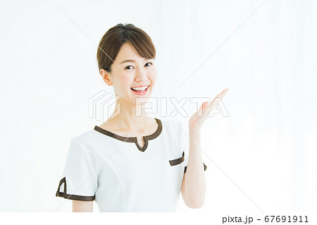 ビューティー　ビジネス　女性 67691911