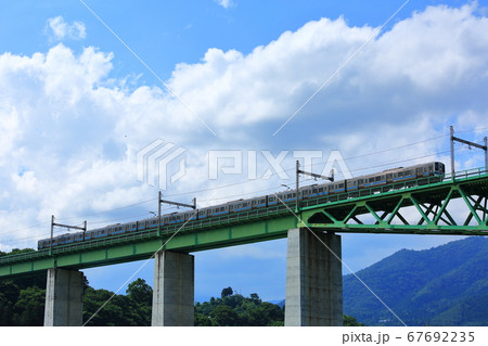 211系 夏空 鳥沢橋梁 211系 夏空 鳥沢橋梁 67692235