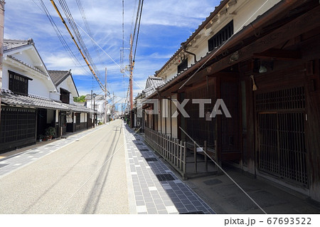 篠山城跡の城下町・河原町妻入商家群 67693522