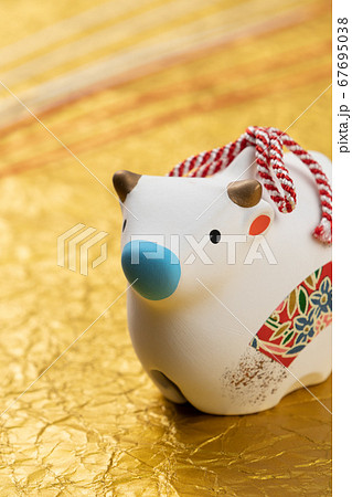 干支　牛　丑　年賀イメージ 67695038