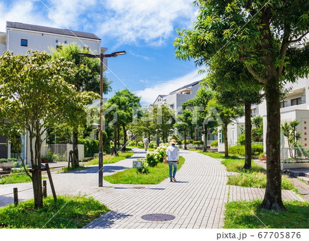 閑静な住宅街 67705876