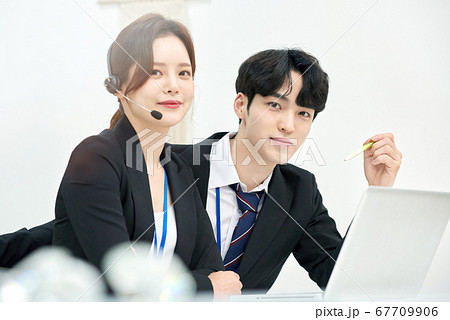ビジネス 女性 女 67709906