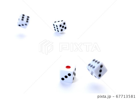 振られたサイコロ 67713581