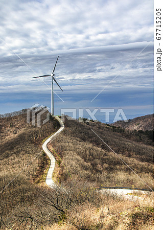 寧越 風力発電 風景 67715205