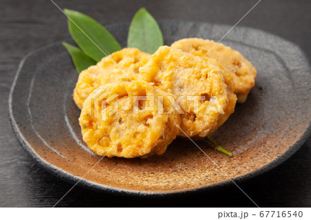 レンコンのはさみ揚げ 67716540