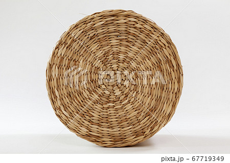 水草で編まれた円形の写真素材