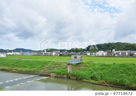 博多駅から小倉駅までの鹿児島本線車窓からの風景 67719672