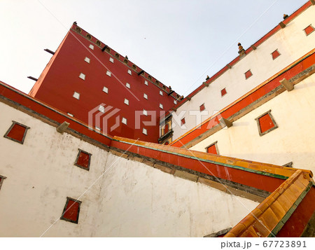 The Putuo Zongcheng Buddhist Temple, one of the Eight Outer Temples of Chengde, China The Putuo Zongcheng Buddhist Temple, one of the Eight Outer Temples of Chengde, China 67723891