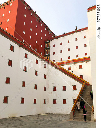 The Putuo Zongcheng Buddhist Temple, one of the Eight Outer Temples of Chengde, China 67723898