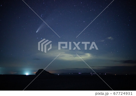 【彗星】 夜空に浮かぶネオワイズ彗星 (C/2020 F3) 67724931