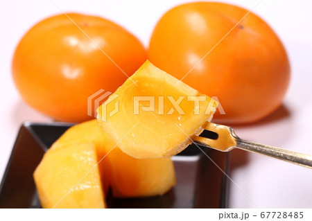 庄内柿を食べる 庄内柿を食べる 67728485