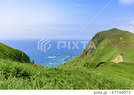 北海道 礼文島 桃岩展望台コースからの眺望の写真素材