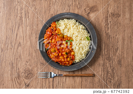 北アフリカ料理 ひよこ豆とクスクス Boiled Chickpeas With Couscous の写真素材