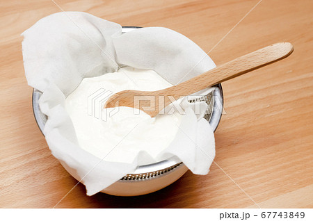 水切りヨーグルト 水切りヨーグルト 67743849