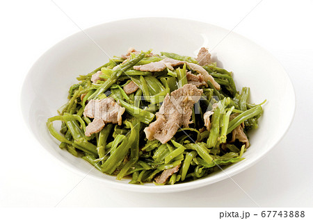 空芯菜の茎と豚肉の炒め物 67743888