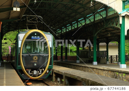 京都 叡山電鉄 八瀬比叡山口駅と観光列車「ひえい」 京都 叡山電鉄 八瀬比叡山口駅と観光列車「ひえい」 67744186