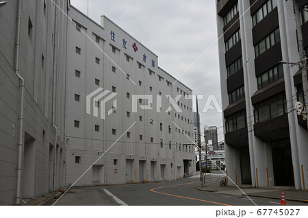 安治川沿いのレトロ風景 67745027