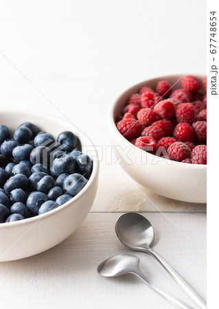 Ripe juicy berries close-up Ripe juicy berries close-up 67748654