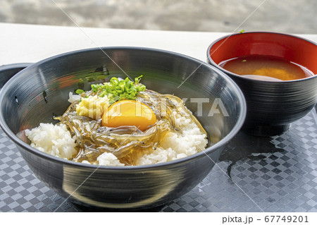 田子の浦漁港 美味しい生しらす丼 田子の浦漁港 美味しい生しらす丼 67749201