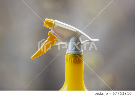 Sprayer for water and antimicrobial fluids 67753310