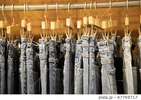 服 洋品店 服屋 67769717