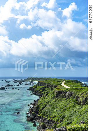 沖縄県宮古島 夏の東平安名崎 沖縄県宮古島 夏の東平安名崎 67770056