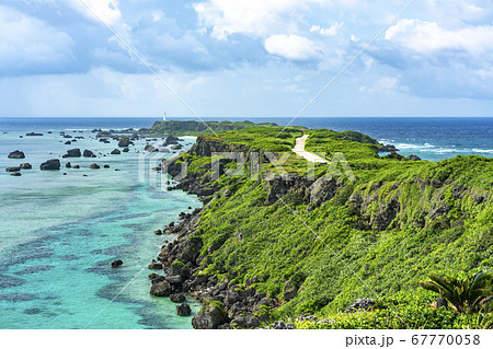 沖縄県宮古島 夏の東平安名崎 沖縄県宮古島 夏の東平安名崎 67770058