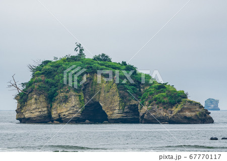 日本三景松島　鐘島（金島）　宮城県塩釜市 67770117