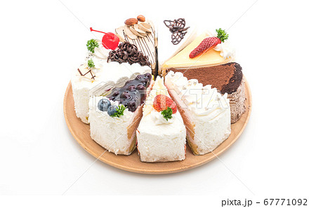 different pieces of cake 67771092