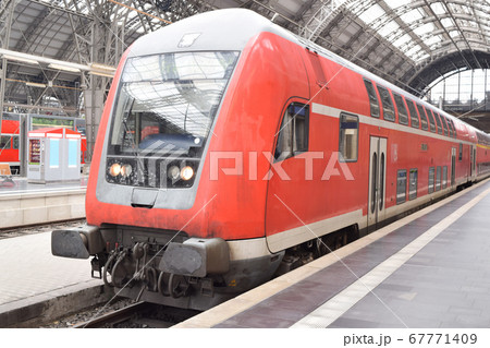 ドイツの2階建て列車 67771409