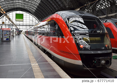 ドイツの近郊列車(レギオナルバーン) ドイツの近郊列車(レギオナルバーン) 67771410