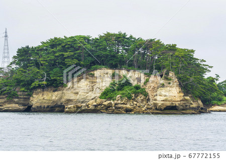 日本三景松島の風景 松島湾に浮かぶ島 宮城県 日本三景松島の風景 松島湾に浮かぶ島 宮城県 67772155