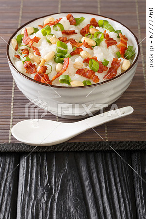 Chinese cooking, congee (jook) boiling jasmine 67772260