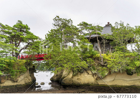 日本三景松島の風景　瑞巌寺五大堂　宮城県松島町 67773110