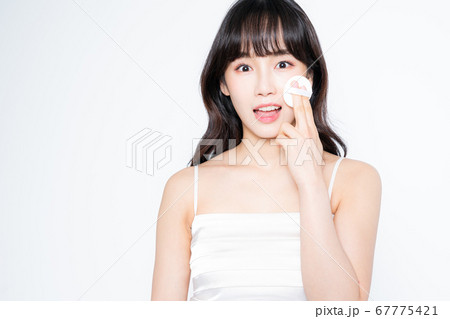 女性 女 女の子 67775421