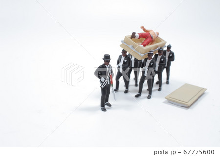 Dancing Coffin. Meme with black men who carry the 67775600