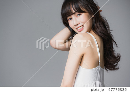 女性 女 女の子 67776326