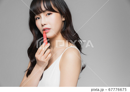 女性 女 女の子 67776675