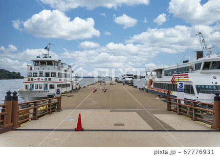 日本三景松島の風景 観光桟橋 宮城県松島町 日本三景松島の風景 観光桟橋 宮城県松島町 67776931