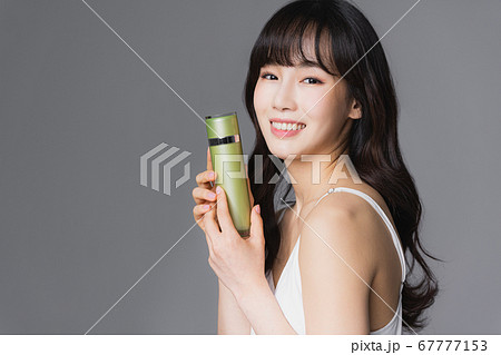 女性 女 女の子 67777153