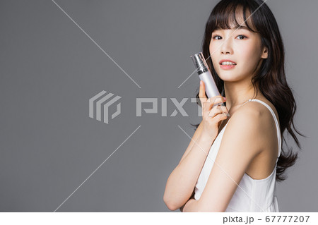 女性 女 女の子 67777207