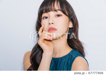 女性 女 女の子 67777906