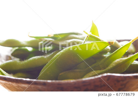茹で上げられた枝豆のクローズアップ 茹で上げられた枝豆のクローズアップ 67778679