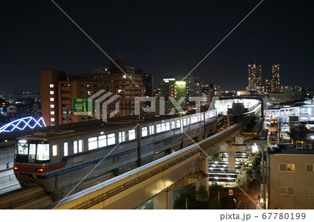 大坂モノレール・門真市駅夜景 67780199